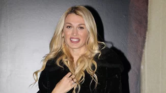 Στην κουζίνα η Κωνσταντίνα Σπυροπούλου | Έφτιαξε μακαρόνια με κιμά για την οικογένειά της