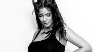 Λάουρα Νάργες | Δημοσίευσε φωτογραφίες της ως μέλος της εφορευτικής επιτροπής στις Σέρρες