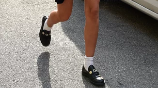 10 κομψοί τρόποι για να φορέσεις τα loafers τη μεταβατική περίοδο