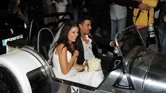 Το νυφικό της Μαρίας Κορινθίου είναι η πιο διαχρονική επιλογή για έναν καλοκαιρινό γάμο