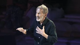 Νέα εποχή για το θέατρο Λυκαβηττού | Ανοίγει ξανά τις πόρτες του με μια συναυλία-ορόσημο του Σταύρου Ξαρχάκου