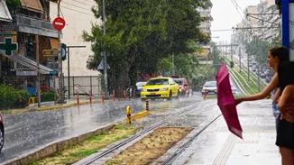 Αλλάζει το σκηνικό του καιρού με καταιγίδες και χαλάζι - Σε ποιες περιοχές θα είναι έντονα τα φαινόμενα