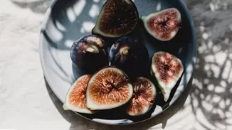 Τι τρώνε οι διατροφολόγοι το καλοκαίρι; Πάρε ιδέες από 10 ειδικούς