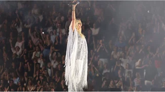 " Άννα φτιαγμένη από χρυσό" | Το εντυπωσιακό Dolce&Gabbana κοστούμι που φόρεσε η Άννα Βίσση στο Καλλιμάρμαρο