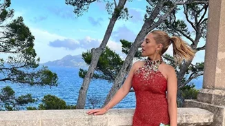 Η κόρη του Πασχάλη Τερζή στα φοιτητικά έδρανα | Η εμφάνιση στο Πανεπιστήμιο Πειραιά