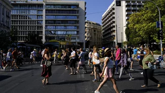 Καλοκαιρινό Σάββατο με τον υδράργυρο έως 30 βαθμούς - Σε δύο μόνο περιοχές θα εκδηλωθούν καταιγίδες