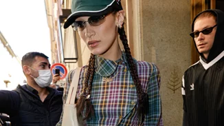 Η Bella Hadid λατρεύει αυτό το αθλητικό brand | Βρήκαμε όλα τα sneakers της