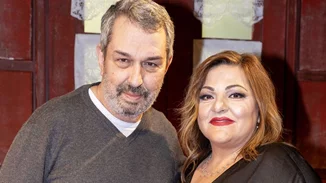 "Το κάπνισμα και οι κακίες βλάπτουν σοβαρά την υγεία" | Το πρώτο μήνυμα της Βίκυς Σταυροπούλου για την υγεία του Χρήστου Χατζηπαναγιώτη