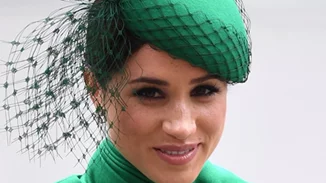 Meghan Markle | H βασίλισσα της απαγόρευσε να φορά τα βασιλικά κοσμήματα