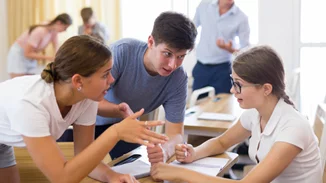 Ρητορική στο σχολείο | Η σημασία της μεθόδου του debate από τις πρώτες τάξεις του δημοτικού