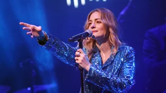 Νατάσσα Μποφίλιου | Η τολμηρή εμφάνιση με leather ολόσωμη φόρμα που τη δικαίωσε