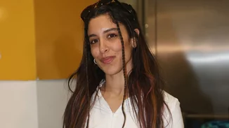 Η Μαρίνα Σάττι επέστρεψε στην Ελλάδα | Το total white look της