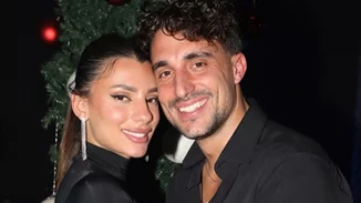 Μαριαλένα Ρουμελιώτη & Σάκης Κατσούλης ανακοίνωσαν ότι περιμένουν το πρώτο τους παιδί