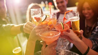 Η Jose Cuervo σε προσκαλεί να γιορτάσεις την Paloma Day όπως μόνο εκείνη ξέρει!