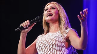 Δεν ξέρουμε τι γυμναστική κάνει, αλλά η Νατάσα Θεοδωρίδου έχει "χτίσει" το τέλειο κορμί