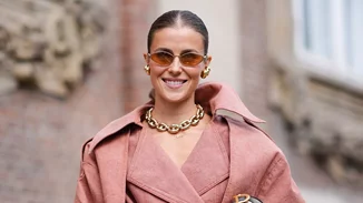 Τα ωραιότερα πολυτελή αρώματα πούδρας που θα κάνουν τους πάντες να γυρνούν στο πέρασμά σου