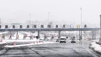 Κακοκαιρία "Φίλιππος" | Χιόνια στην Αττική - Σύσταση για αποφυγή άσκοπων μετακινήσεων - Εντονη χιονόπτωση τις επόμενες ώρες