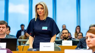 Η Μαρία Καρυστιανού στο Ευρωκοινοβούλιο | "Βρίσκομαι ενώπιόν σας γιατί οι εγγυήσεις του κράτους δικαίου έχουν πάψει να λειτουργούν στην Ελλάδα"