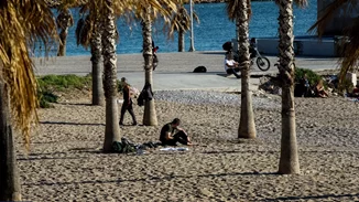 Καιρός | Λιακάδα και υψηλές θερμοκρασίες σήμερα - Εως 28 βαθμούς ο υδράργυρος