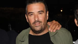 Γιάννης Αϊβάζης | Στο νοσοκομείο με κορονοϊό ο ηθοποιός