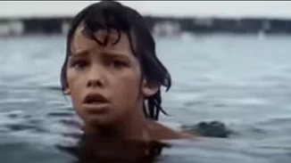 Ο Στίβεν Σπίλμπεργκ ζητάει συγγνώμη από τους καρχαρίες