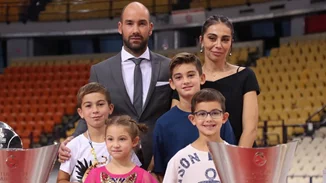 Η κόρη του Βασίλη Σπανούλη και της Ολυμπίας Χοψονίδου θέλει να ασχοληθεί με το μπάσκετ | Το πολύ γλυκό βίντεο στο Ιnstagram