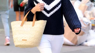 10 ψάθινες τσάντες που θα φέρουν το καλοκαίρι στο ντύσιμό σας