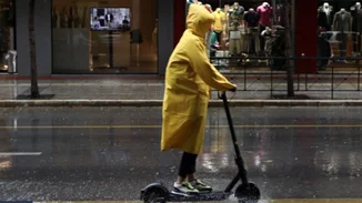 Βροχές και τσουχτερό κρύο σήμερα - Σε τρεις φάσεις ο καιρός τις επόμενες επτά ημέρες