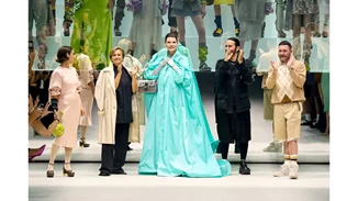 H πανηγυρική επιστροφή της Linda Evangelista στην Εβδομάδα Μόδας της Νέας Υόρκης