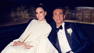 Αυτή είναι η Βικτώρια Νιάρχου | Η κόρη του Σταύρου Νιάρχου και της Ντάσα Ζούκοβα ποζάρει με φλοράλ φόρεμα σε λιβάδια με λεβάντες