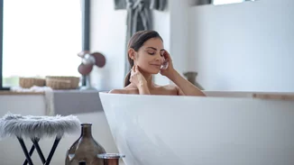 Bath Τime | 6 αφρόλουτρα τόσο μυρωδάτα που άνετα μπορούν να αντικαταστήσουν ακόμα και το άρωμά σου