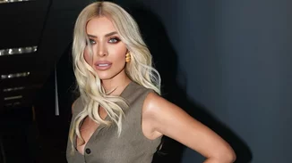 Η Κατερίνα Καινούργιου με coffee mani, το πιο όμορφο μανικιούρ του φθινοπώρου