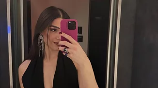 Η Μελίνα Νικολαΐδη έκλεισε τα 21 | Η αγκαλιά με τον Δημήτρη Φιντιρίκο και το μήνυμα της Δέσποινας Βανδή