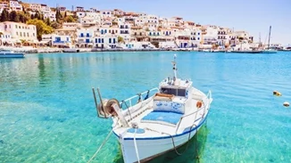 Παρατείνεται μέχρι αύριο η προθεσμία υποβολής αιτήσεων για το πρόγραμμα κοινωνικού τουρισμού