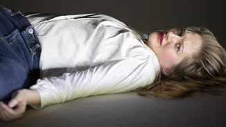 Τη συγκλονιστική παράσταση Η λίμνη (L’ Étang) παρουσιάζει στην Πειραιώς 260 η Ζιζέλ Βιεν