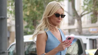 Κατερίνα Καινούργιου | Με cargo τζιν στη Βουκουρεστίου