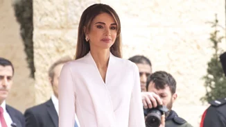 Βασίλισσα Ράνια | Ανέβασε φωτογραφία της εγκυμονούσας πριγκίπισσας Rajwa με αφορμή μια σημαντική στιγμή