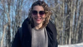 "Χέρι φραντζολίνο"| Η Βασιλική Τρουφάκου φωτογράφισε τον γιο της στα χιόνια και εμείς "λιώσαμε"