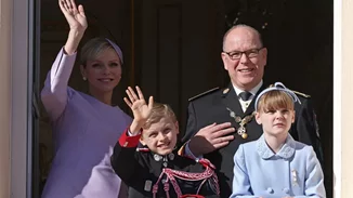 Ξαφνική αλλαγή σχεδίων για την πριγκίπισσα Charlene και τα παιδιά της | Γιατί ακύρωσε το επίσημο ταξίδι τους στην Ιαπωνία