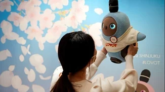 Το ιαπωνικό ρομπότ συντροφιάς LOVOT ξετρελαίνει μικρούς και μεγάλους