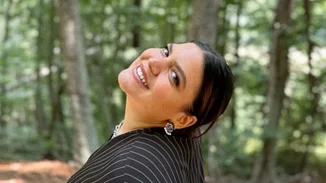 Δανάη Μπάρκα | Στη Σεβίλλη με biker shorts