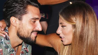 Μαριαλένα Ρουμελιώτη | Με total black look σε νέα έξοδο με τον Σάκη Κατσούλη