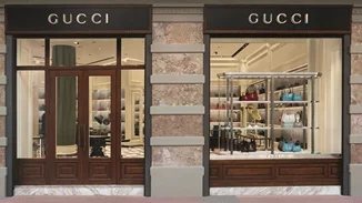 Μέσα στη νέα boutique του οίκου Gucci στο κέντρο της Αθήνας (pics)
