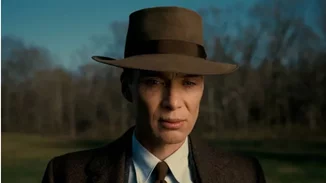 Ο Cillian Murphy φτιάχνει την ατομική βόμβα στο τρέιλερ του "Oppenheimer"