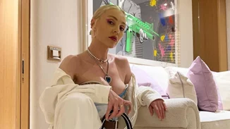 Τάμτα | Οι τρυφερές ευχές για τα γενέθλια της κόρης της και η εντυπωσιακή ομοιότητα ανάμεσά τους