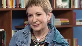 Λένα Διβάνη | "Τα στερεότυπα φυλακίζουν το μυαλό μας"