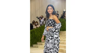 Από το US Open στο Met Gala | H 18χρονη τενίστρια Emma Raducanu μαγεύει σε κάθε της βήμα