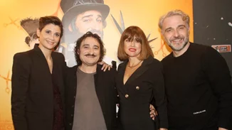 Παρέλαση διασήμων στον "Κουρέα της Σεβίλλης" - Οι πιο ξεχωριστές παρουσίες στην πρεμιέρα