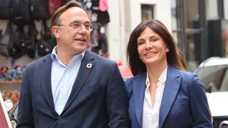 Δήμητρα Ματσούκα | Αγκαλιά με τον ανιψιό της και βαφτισιμιό της, Ραφαήλ