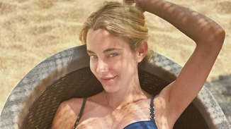 Δούκισσα Νομικού | Ποζάρει πάνω σε πολυτελές γιοτ σε μυστικό προορισμό